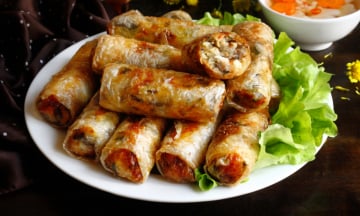 Trang ẩm thực quốc tế vinh danh loạt món ăn vặt ngon nhất Việt Nam