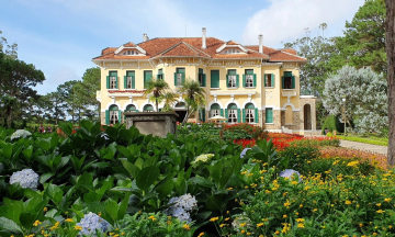 Check-in 4 dinh thự cổ kính, mang vẻ đẹp hoàng gia giữa lòng Đà Lạt