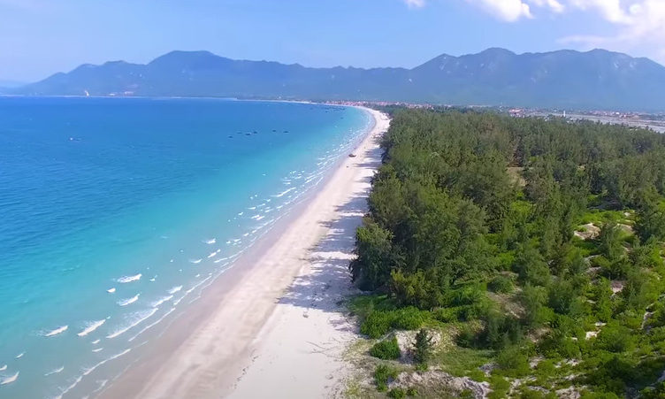 Khám phá Bãi biển Dốc Lết: THIÊN ĐƯỜNG mới lạ, hấp dẫn tại Nha Trang