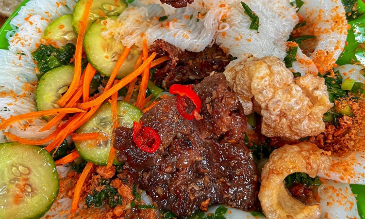 Top 8 quán bánh bèo thịt nướng cực ngon mà bạn nên thử khi ghé thăm Nha Trang