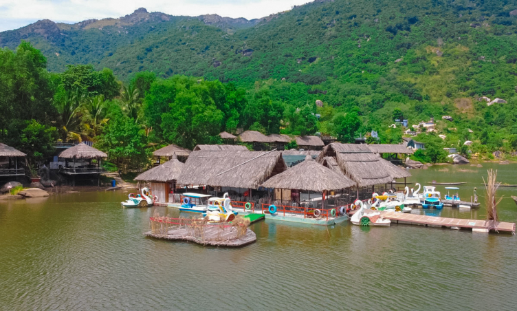 Rủ nhau đi đổi gió tại khu du lịch sinh thái Hồ Kênh Hạ, Nha Trang