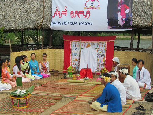 Cảm nhận nét đẹp văn hoá Chăm Pa độc đáo từ Lễ hội Rija Nagar Ninh Thuận