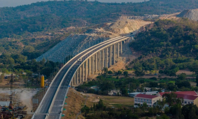 Cam Ranh dự kiến đón trọn du khách đến Khánh Hòa nhờ hàng loạt “cú hích” hạ tầng