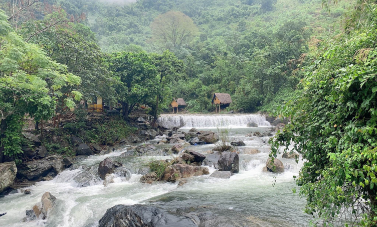 Khu du lịch sinh thái Thác Trắng - Bức tranh thiên nhiên  'cực phẩm” giữa hạ giới của đất Quảng Ngãi