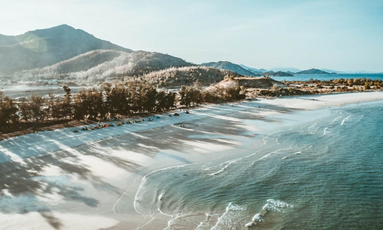 Bãi biển Bình Tiên - Khám phá thiên đường biển hoang sơ
