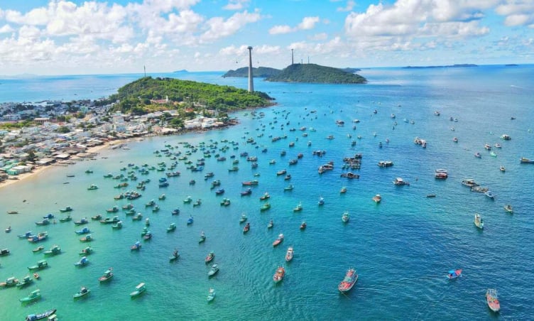 Nên đi Phú Quốc hay Nha Trang cho chuyến du lịch hè 2025?