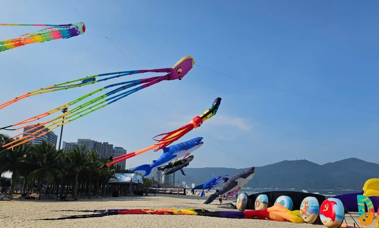 Du lịch Đà Nẵng bùng nổ: Gần 700 chuyến bay sẽ đổ bộ dịp lễ