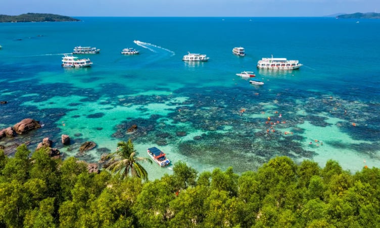 Vẻ đẹp của  'đảo ngọc Việt Nam ' - Nơi có diện tích bằng 80% Đảo quốc Sư Tử