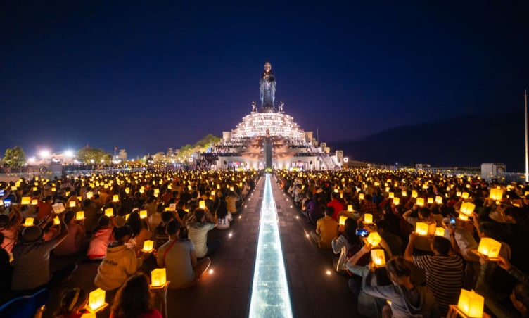 Vesak 2025 và Núi Bà Đen: Khi Việt Nam trở thành trung tâm Phật giáo thế giới
