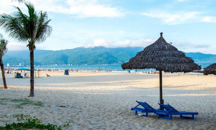 Tại sao biển Mỹ Khê Đà Nẵng lại gọi là  'China Beach '?