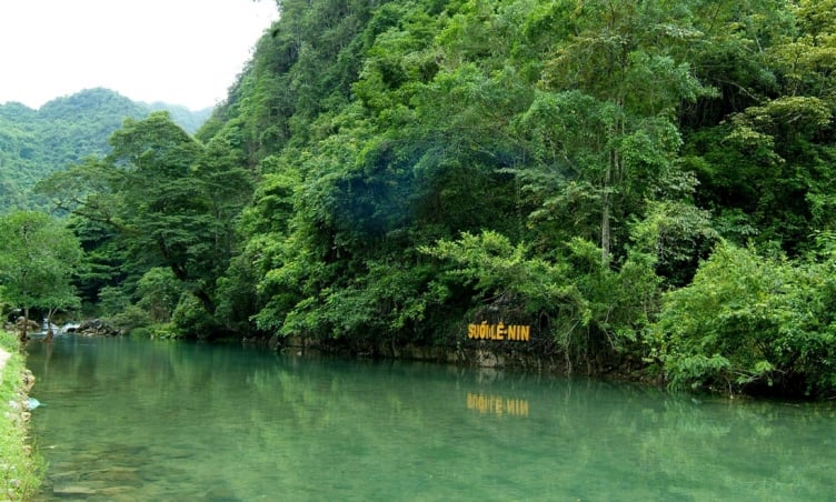 Ai đặt tên suối Lê Nin ở Cao Bằng?