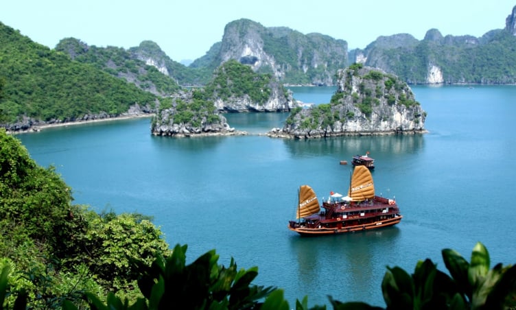 Lưu ý khi đi du lịch hè 2025 đến các vùng biển, đảo xa