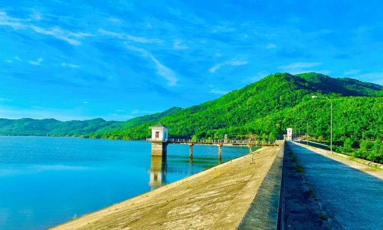 Khám phá Hồ Cho Mo - Nét đẹp tiềm ẩn của Ninh Thuận