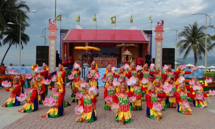 Lễ hội Cầu Ngư Nha Trang thờ ai?