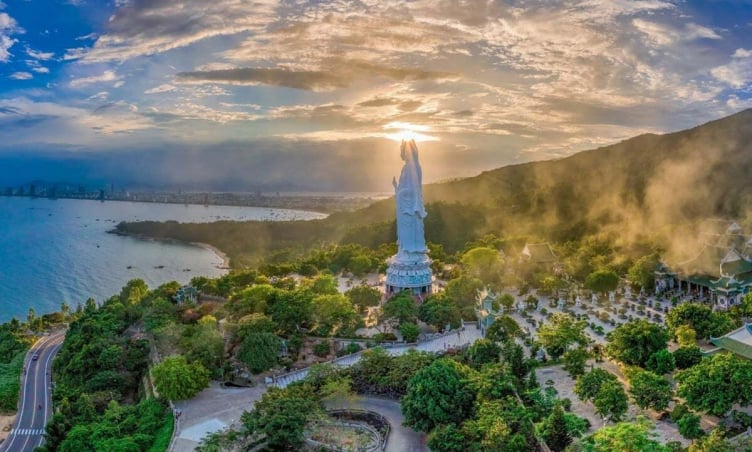 Gợi ý 5 điểm đến hấp dẫn nhất Đà Nẵng cho chuyến du lịch một mình hè 2025