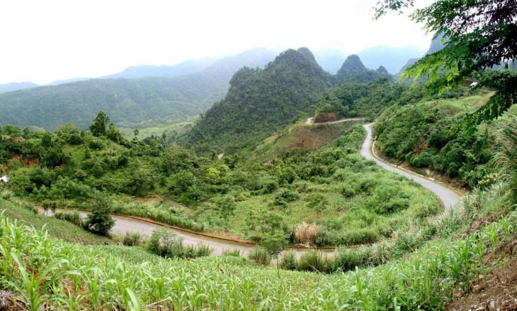 Chinh phục Đèo Lũng Lô Yên Bái: Theo dấu chân lịch sử trên cung đường huyền thoại
