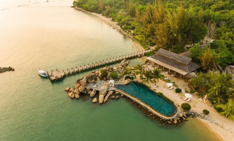 Top 5 khách sạn tại vịnh Ninh Vân Nha Trang
