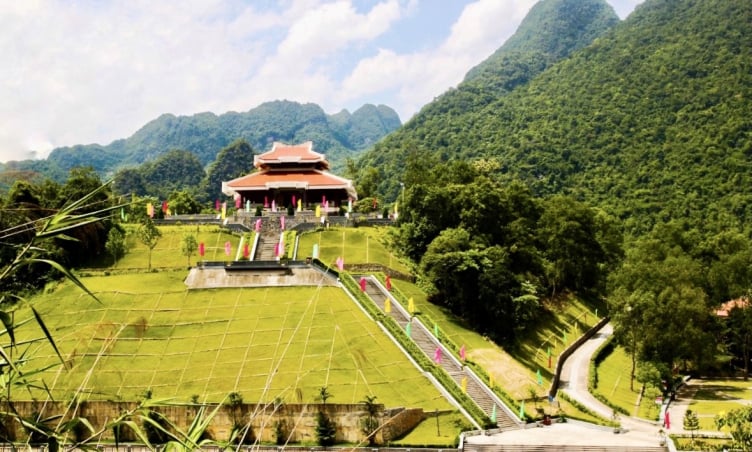 Khám phá những địa điểm lịch sử nổi tiếng ở Cao Bằng không nên bỏ lỡ