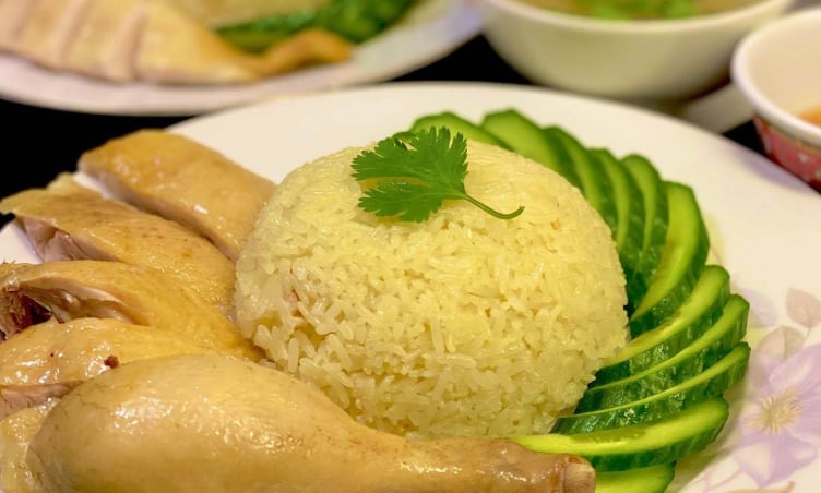 Cơm gà Phan Rang: Đặc sản thơm ngon hấp dẫn nhất định phải thử khi tới Ninh Thuận