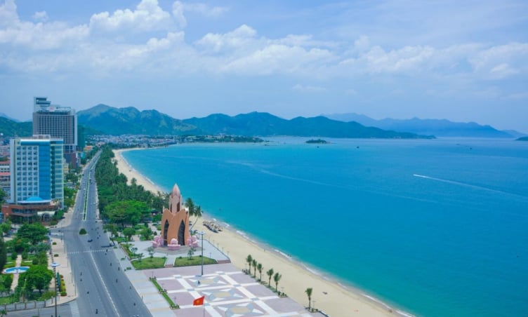 Ghé qua 5 địa điểm du lịch tại đường Trần Phú Nha Trang