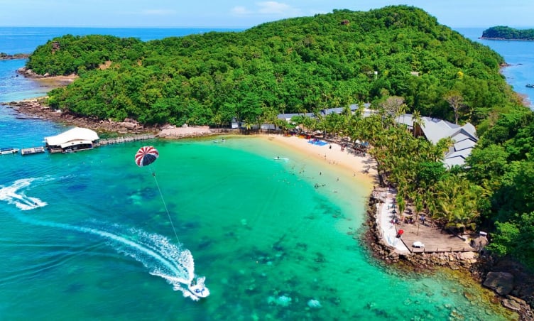 Chiêm ngưỡng 10 hòn đảo lớn nhất Việt Nam: Từ thiên đường nghỉ dưỡng đến những “viên ngọc” hoang sơ