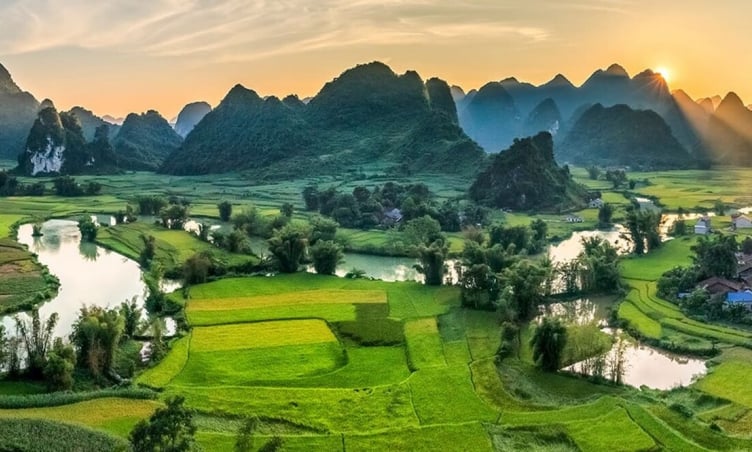 Kinh nghiệm du lịch Cao Bằng dịp hè 2025: Cẩm nang chinh phục miền non nước hùng vĩ