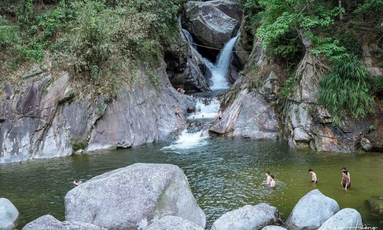 Chiêm ngưỡng vẻ đẹp thác Số 6 tại miền đá nở hoa Hà Giang