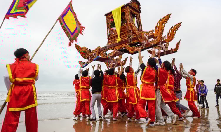 Đền Cờn Nghệ An thờ ai?