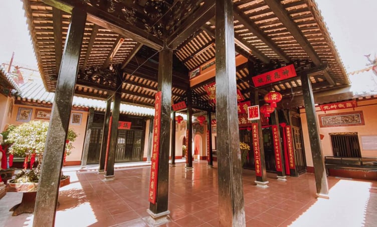 Lạc bước vào Quỳnh Phủ Hội Quán – Góc check-in đậm chất cổ phong giữa lòng Ninh Hòa
