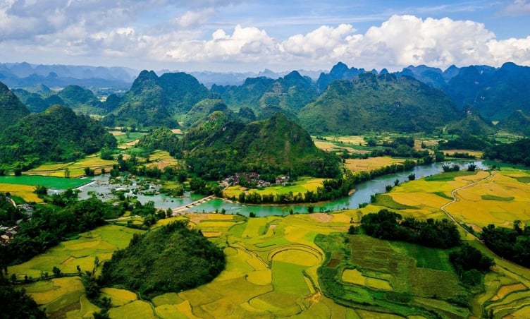 Tại sao Cao Bằng không bị sáp nhập?