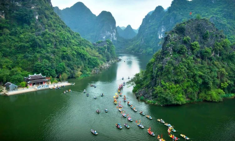 Top điểm đến du lịch Ninh Bình hấp dẫn nhất phù hợp với gia đình