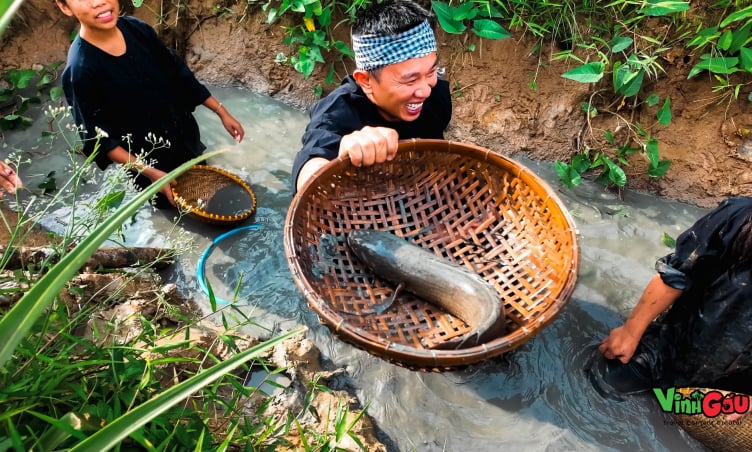 Vi vu Cái Bè 2N1Đ cùng travel blogger Vinh Gấu