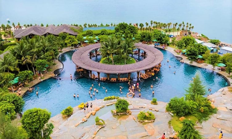 Nên đi Hòn Tằm hay Hòn Mun Nha Trang?