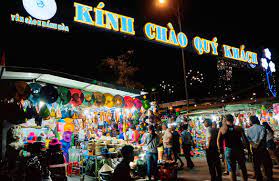 Trải nghiệm cực hay tại chợ đêm Nha Trang