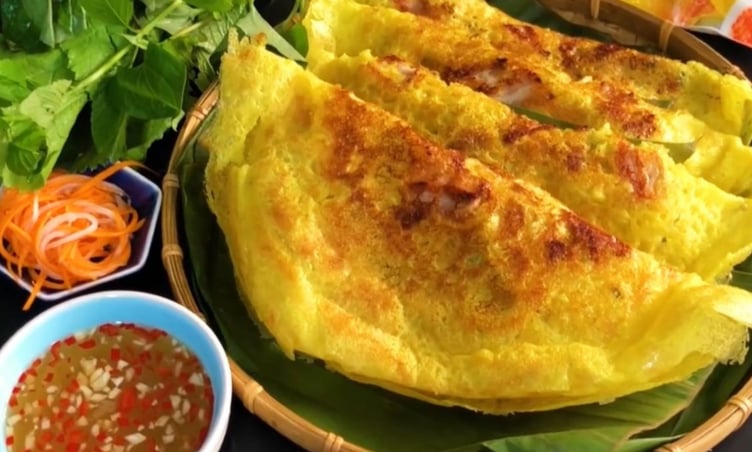 Bánh xèo mực Nha Trang - Gợi ý 10 quán ăn ngon khó cưỡng