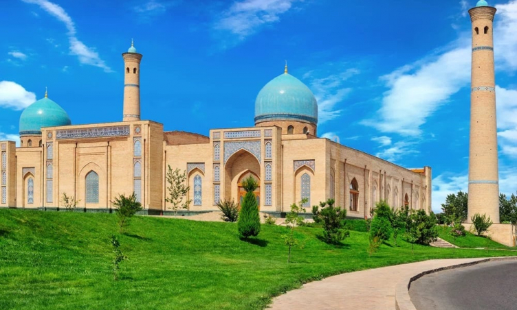Tashkent - Trái tim hiện đại của Uzbekistan