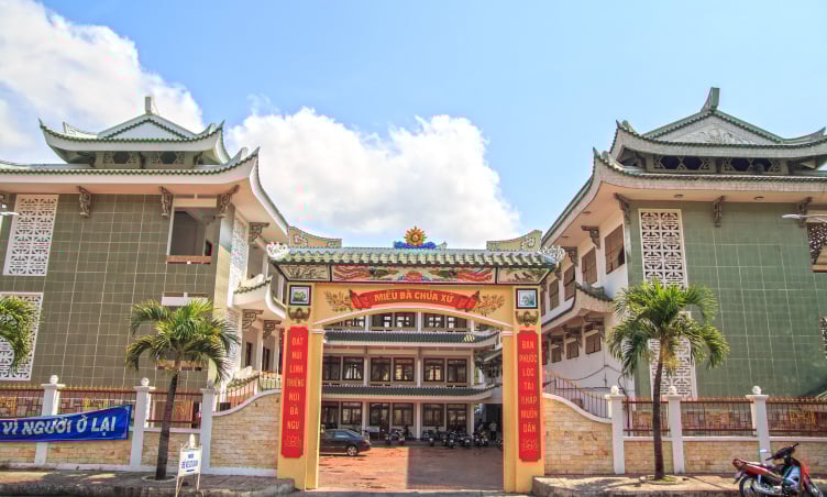 Miếu Bà Chúa Xứ An Giang: Điểm đến tâm linh nổi tiếng Tây Nam Bộ