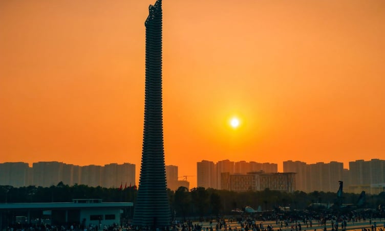 Sức hút “khủng” của Bảo tàng Lịch sử Quân sự Việt Nam tại Hà Nội