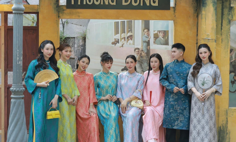 Mặc gì check-in phim trường Windmill Bình Dương?