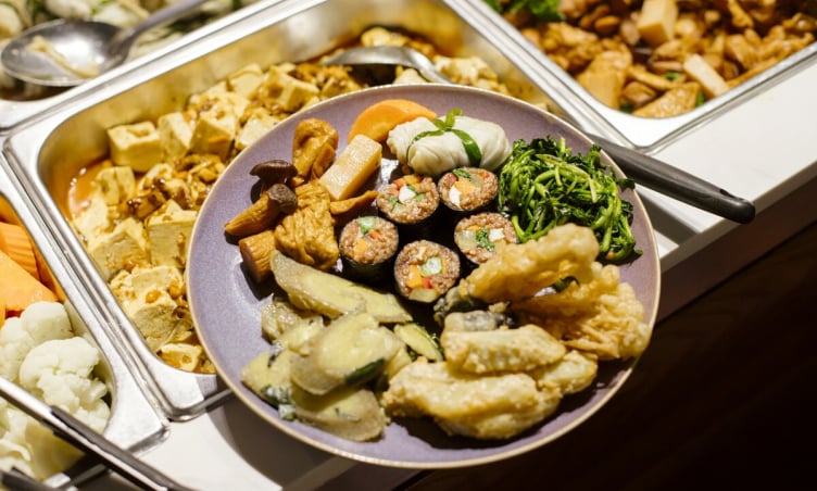 Lưu ngay top 7 địa chỉ quán buffet chay Hà Nội nổi tiếng đáng thử nhất