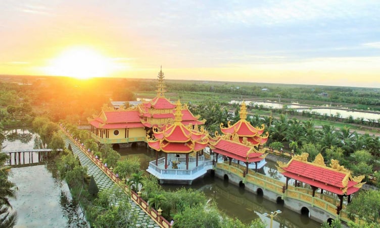 Khám phá chùa Vạn Phước - Điểm đến tâm linh không thể bỏ qua ở Bến Tre