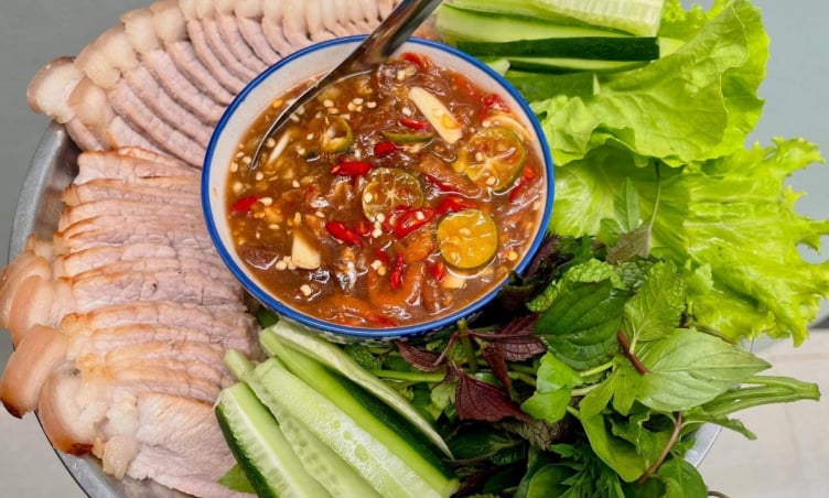 Mắm chua Tây Ninh - Đặc sản trứ danh gây thương nhớ cho du khách