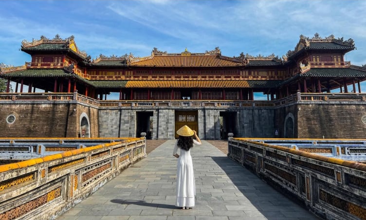 Khoảng cách từ Nha Trang đến Huế bao nhiêu km?