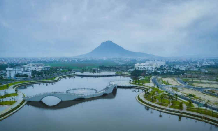 Hồ điều hòa Hồ Sơn -  'Tấm gương ' phản chiếu vẻ đẹp thiên nhiên Phú Yên