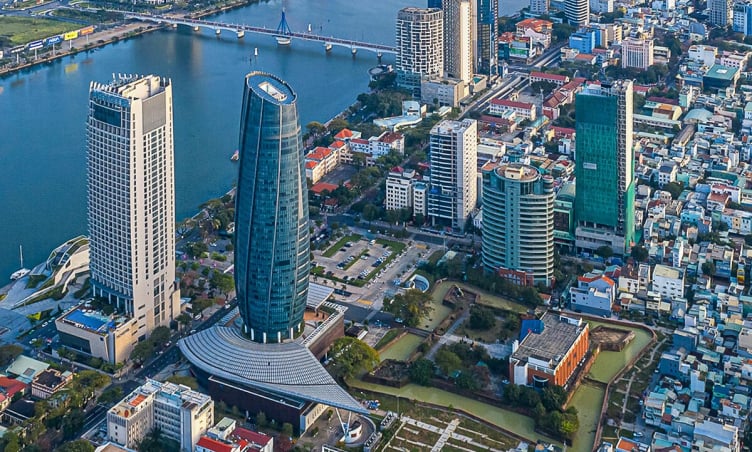 Khoảng cách từ sân bay Đà Nẵng đến trung tâm thành phố bao xa?
