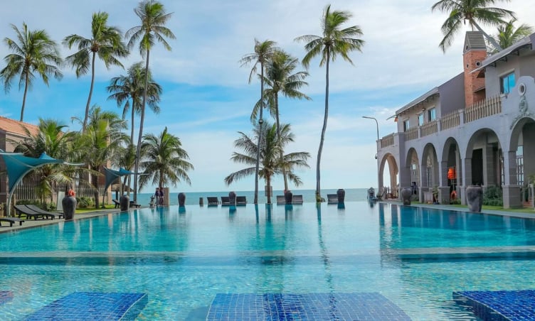 Du lịch Bình Thuận hè 2025: Lưu ngay 4 resort có hồ bơi vô cực check-in siêu sang chảnh