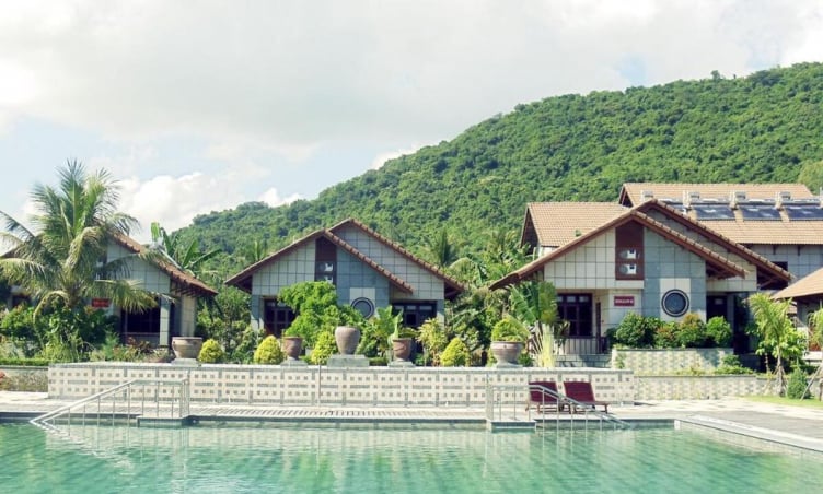 5 resort có hồ bơi check-in xịn sò ở Quảng Ngãi cho dịp hè 2025