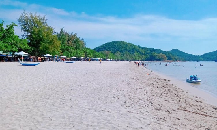 Top 4 bãi biển gần Sóc Trăng nên đi dịp hè 2025