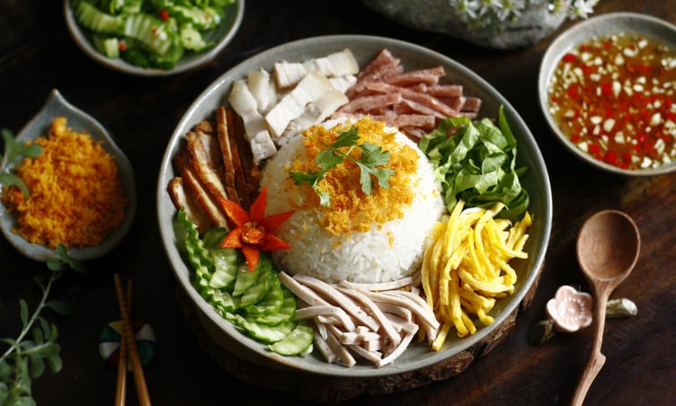 24 giờ khám đặc sản Huế: Món nào ngon? Quán nào đáng thử nhất?