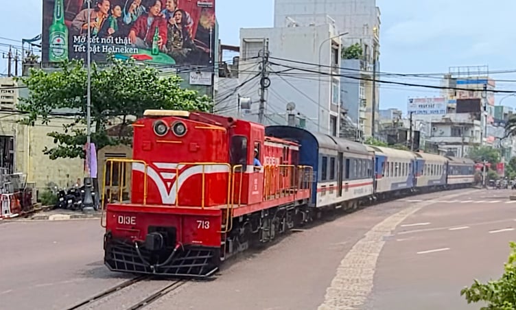 Tàu du lịch “Về miền đất võ” tuyến Quy Nhơn – Diêu Trì chính thức vận hành từ ngày 1/6